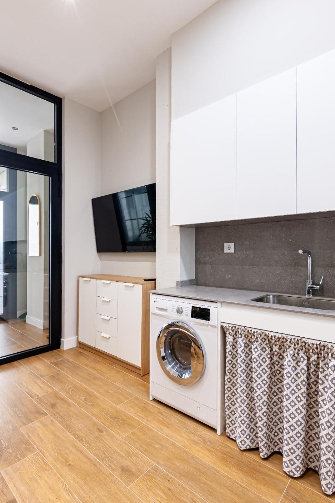 Av Gijon Poniente Playa Apartman Kültér fotó